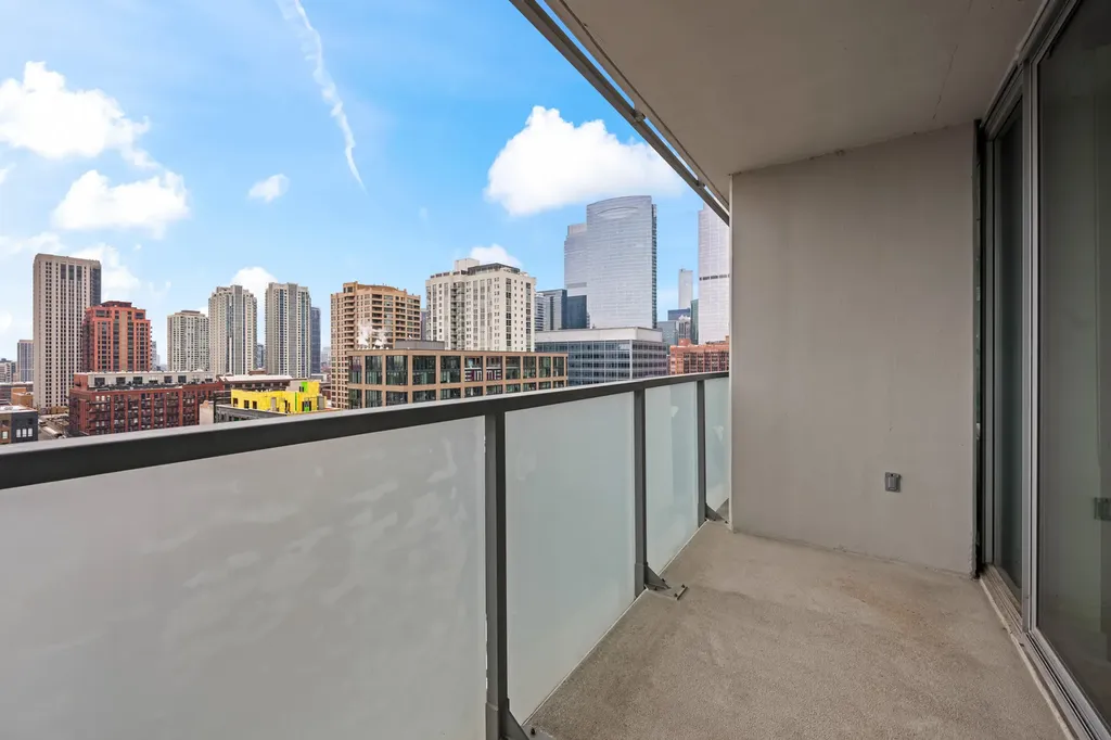 659 West Randolph Street Chicago IL 60661
