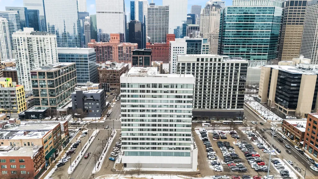 659 West Randolph Street Chicago IL 60661