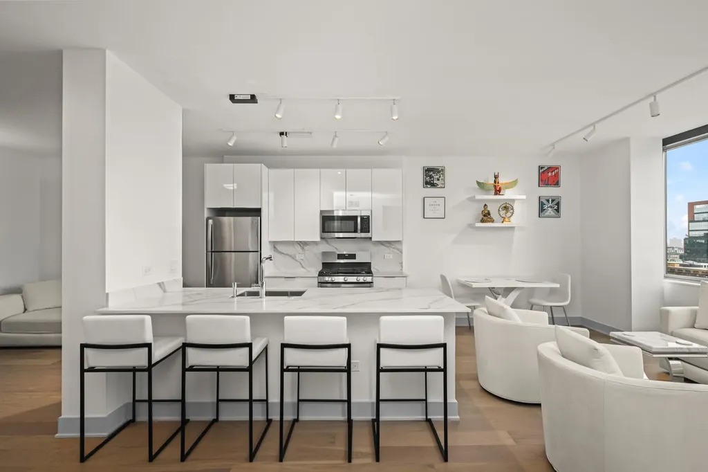 659 West Randolph Street Chicago IL 60661