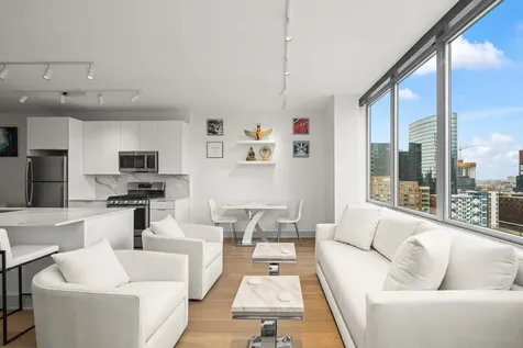 659 West Randolph Street Chicago IL 60661