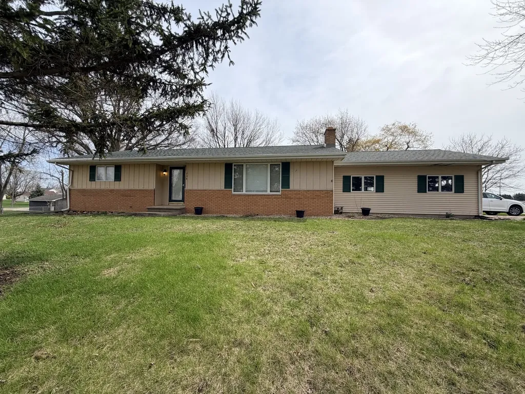 734 1ST Street West Brooklyn IL 61378