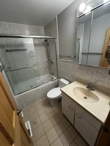 786 Greenwood Road Northbrook IL 60062