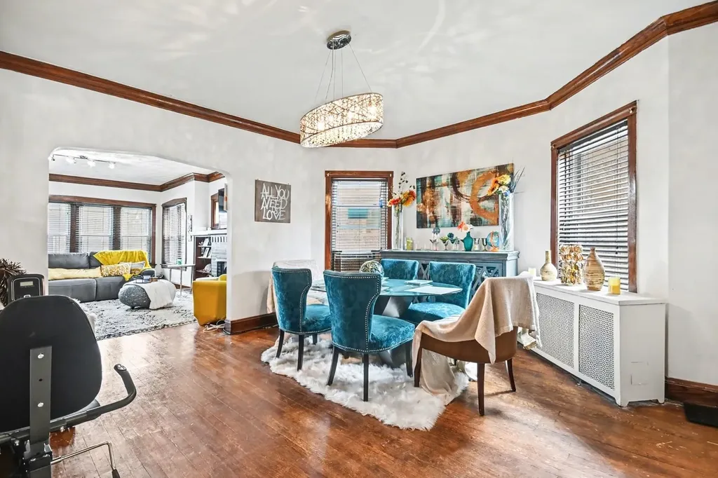 1216 North Mason Avenue Chicago IL 60651