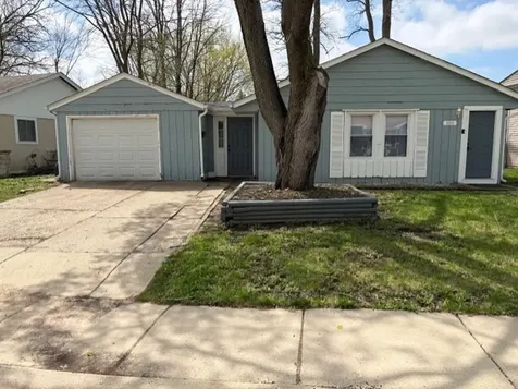 100 Hickory Drive Carpentersville IL 60110
