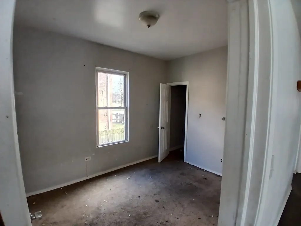 7804 South Ellis Avenue Chicago IL 60619