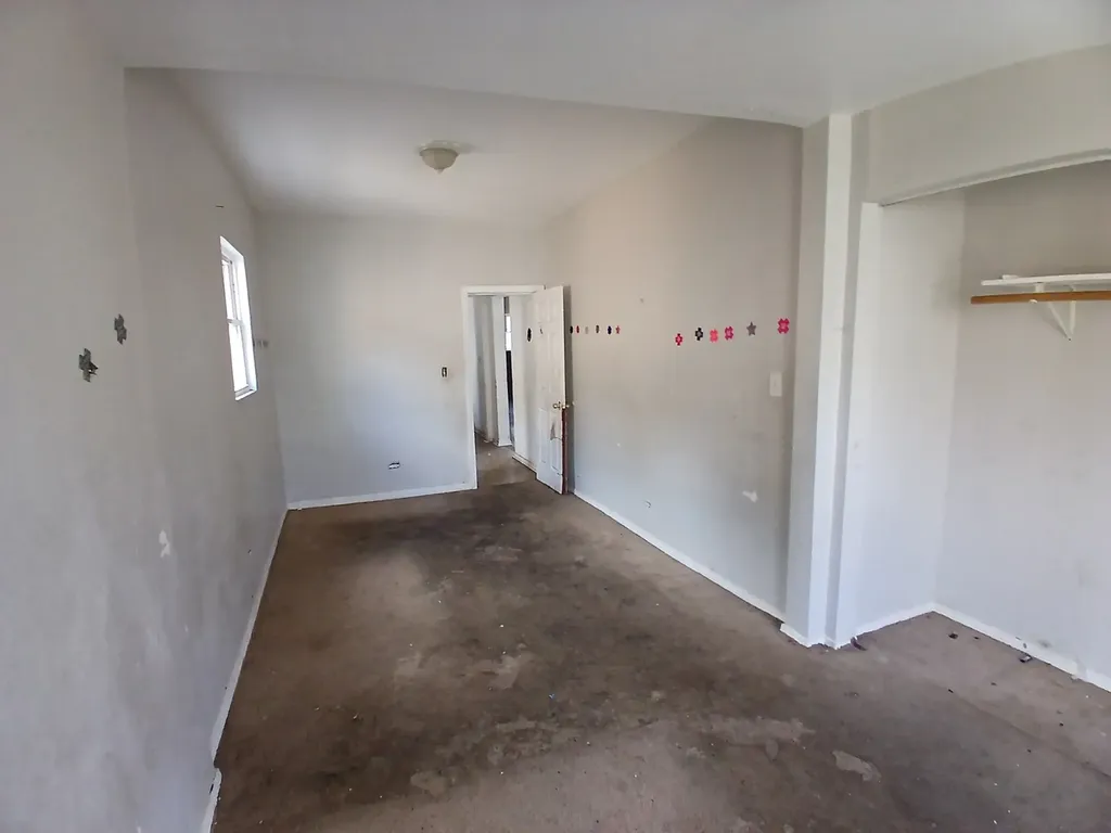 7804 South Ellis Avenue Chicago IL 60619