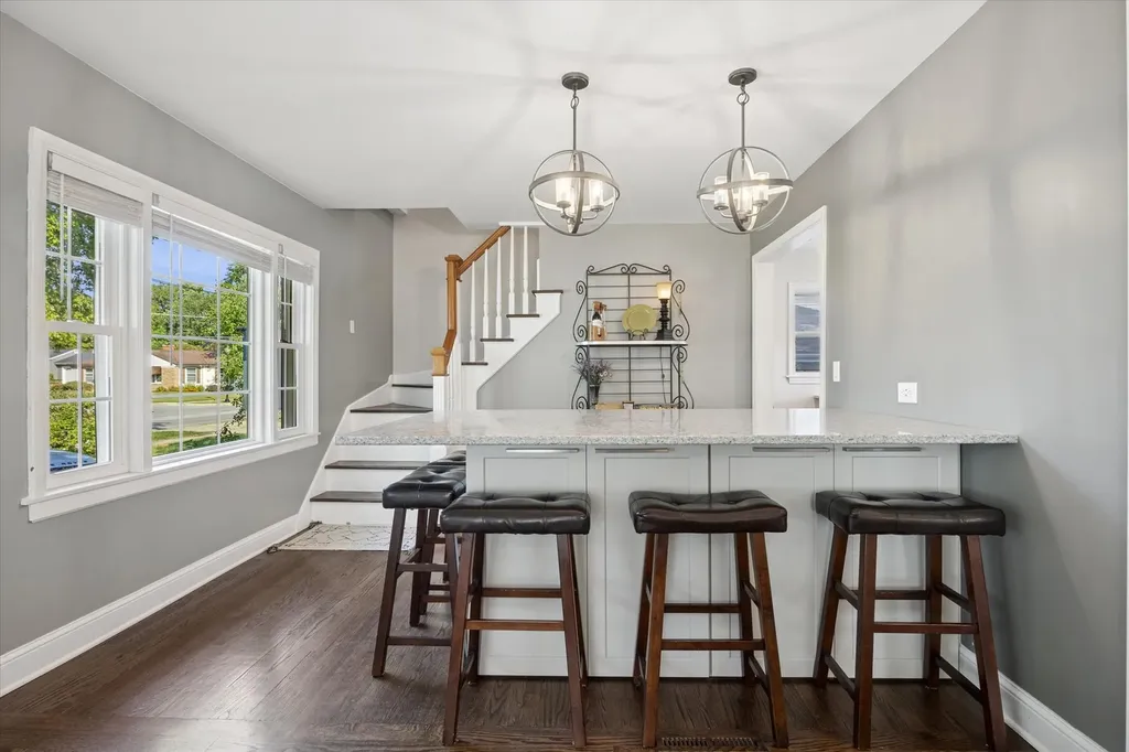 1115 North Main Street Wheaton IL 60187
