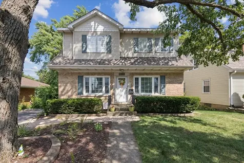 1115 North Main Street Wheaton IL 60187
