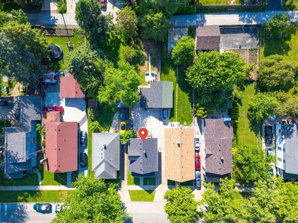 637 South Spencer Street Aurora IL 60505