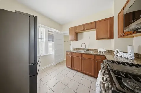 637 South Spencer Street Aurora IL 60505