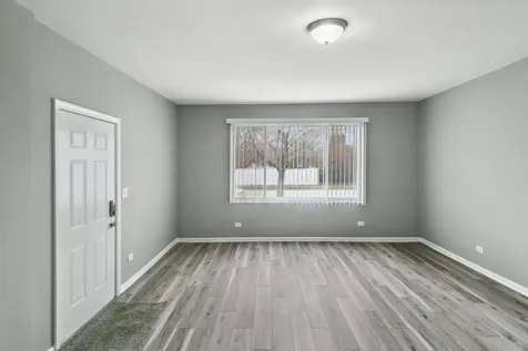 9305 South Homan Avenue Evergreen Park IL 60805