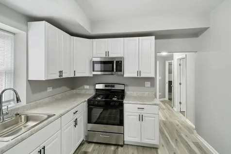 9305 South Homan Avenue Evergreen Park IL 60805