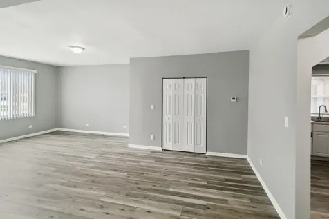 9305 South Homan Avenue Evergreen Park IL 60805
