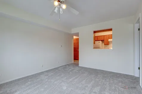 625 West Huntington Commons Road Mount Prospect IL 60056