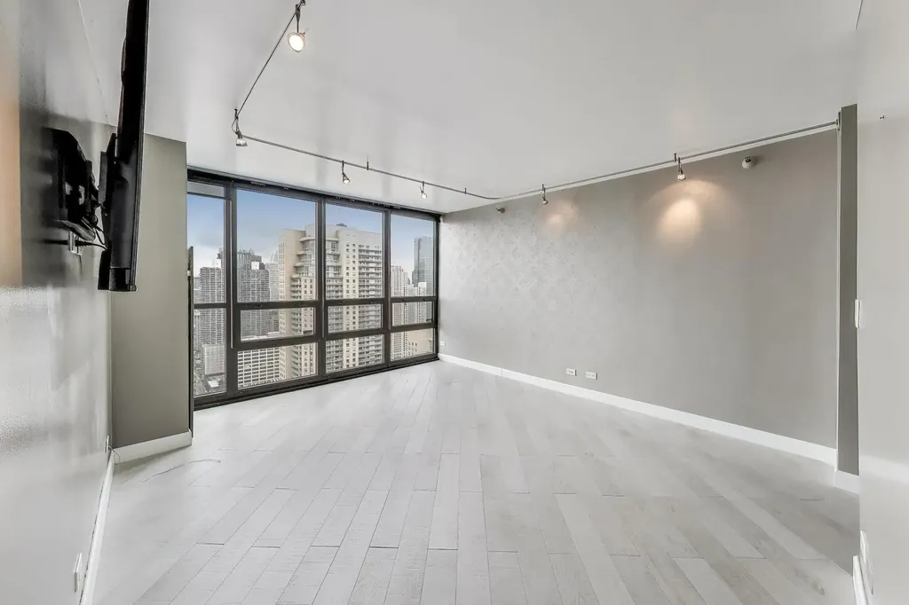 10 East Ontario Street Chicago IL 60611