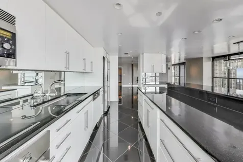 10 East Ontario Street Chicago IL 60611