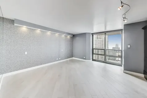 10 East Ontario Street Chicago IL 60611