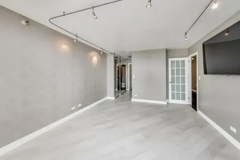 10 East Ontario Street Chicago IL 60611