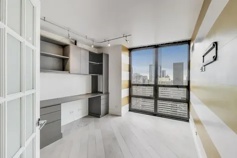 10 East Ontario Street Chicago IL 60611