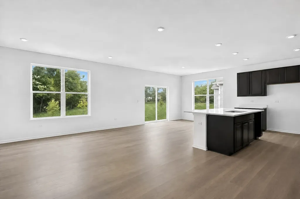 2021 Kenilworth Place Aurora IL 60506