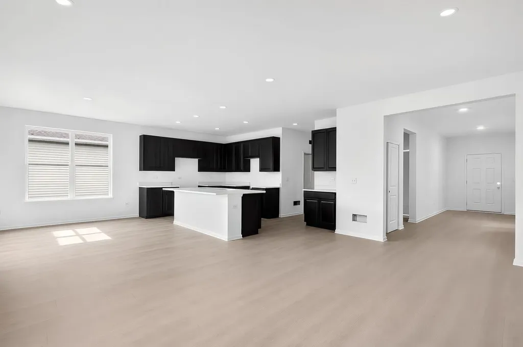 2021 Kenilworth Place Aurora IL 60506