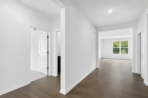 2021 Kenilworth Place Aurora IL 60506
