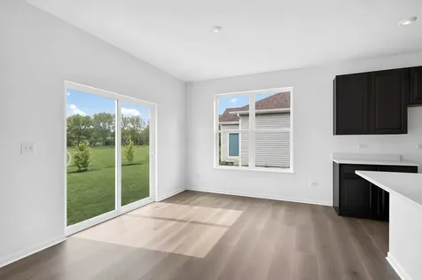 2021 Kenilworth Place Aurora IL 60506