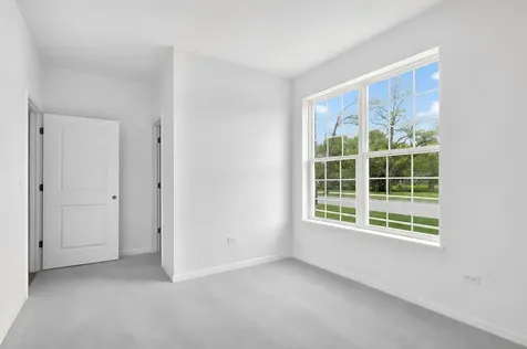 2021 Kenilworth Place Aurora IL 60506
