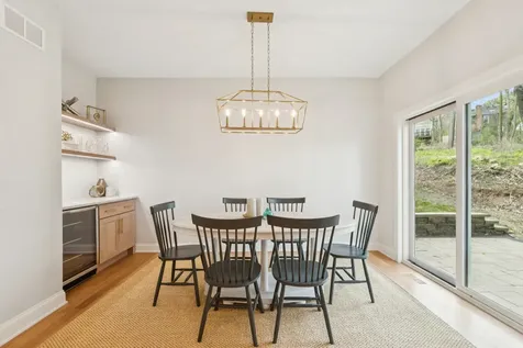 885 Geneva Road St. Charles IL 60174