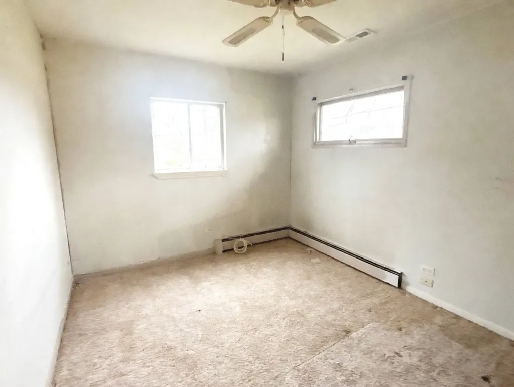 17W452 Butterfield Road Villa Park IL 60181
