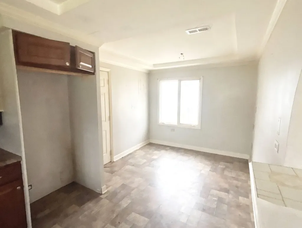 17W452 Butterfield Road Villa Park IL 60181