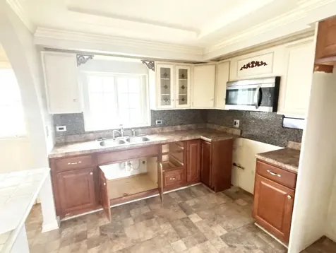17W452 Butterfield Road Villa Park IL 60181