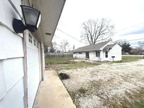 17W452 Butterfield Road Villa Park IL 60181