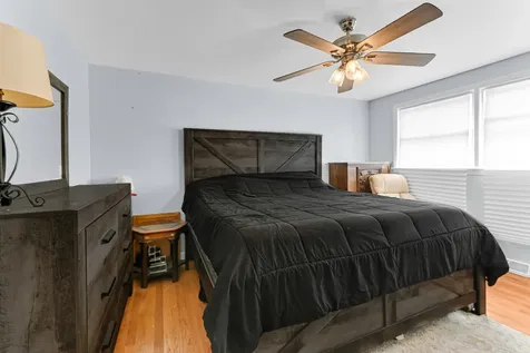 1029 Riverview Drive South Holland IL 60473