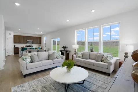566 Ayre Drive Elgin IL 60124