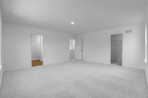 566 Ayre Drive Elgin IL 60124