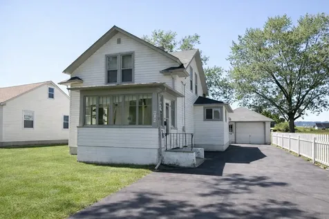 262 South Weston Avenue Elgin IL 60123
