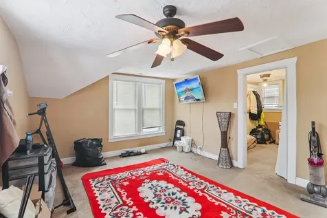 262 South Weston Avenue Elgin IL 60123