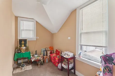 262 South Weston Avenue Elgin IL 60123