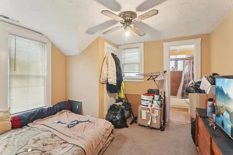 262 South Weston Avenue Elgin IL 60123