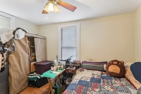 262 South Weston Avenue Elgin IL 60123