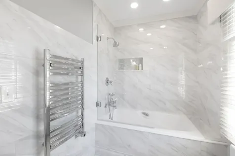 51 South Mayflower Road Lake Forest IL 60045