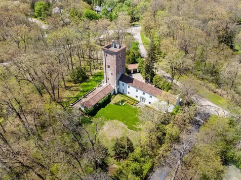 51 South Mayflower Road Lake Forest IL 60045