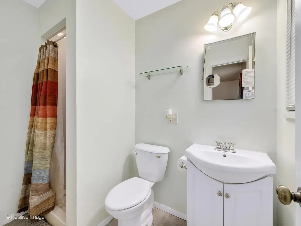 531 Redwood Road Bolingbrook IL 60440