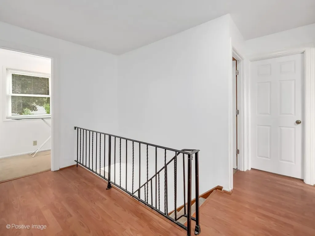 531 Redwood Road Bolingbrook IL 60440
