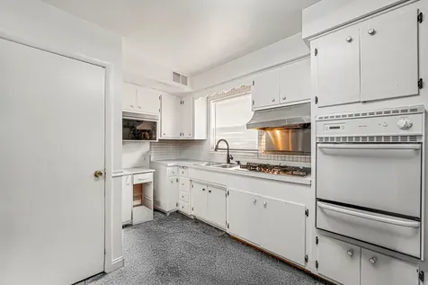 8713 South Washtenaw Avenue Evergreen Park IL 60805