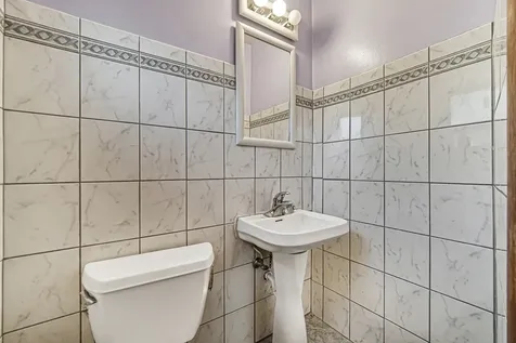 8713 South Washtenaw Avenue Evergreen Park IL 60805