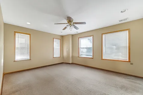 8713 South Washtenaw Avenue Evergreen Park IL 60805