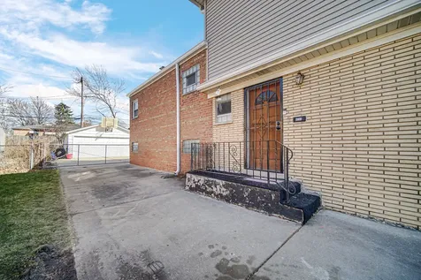 8713 South Washtenaw Avenue Evergreen Park IL 60805