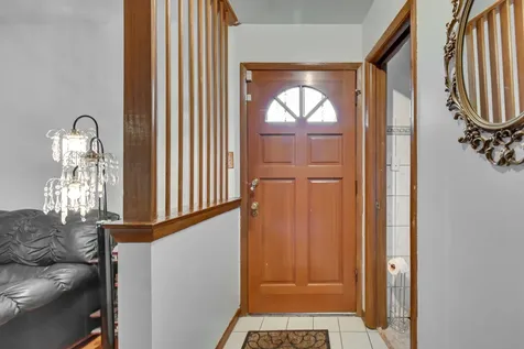 8713 South Washtenaw Avenue Evergreen Park IL 60805